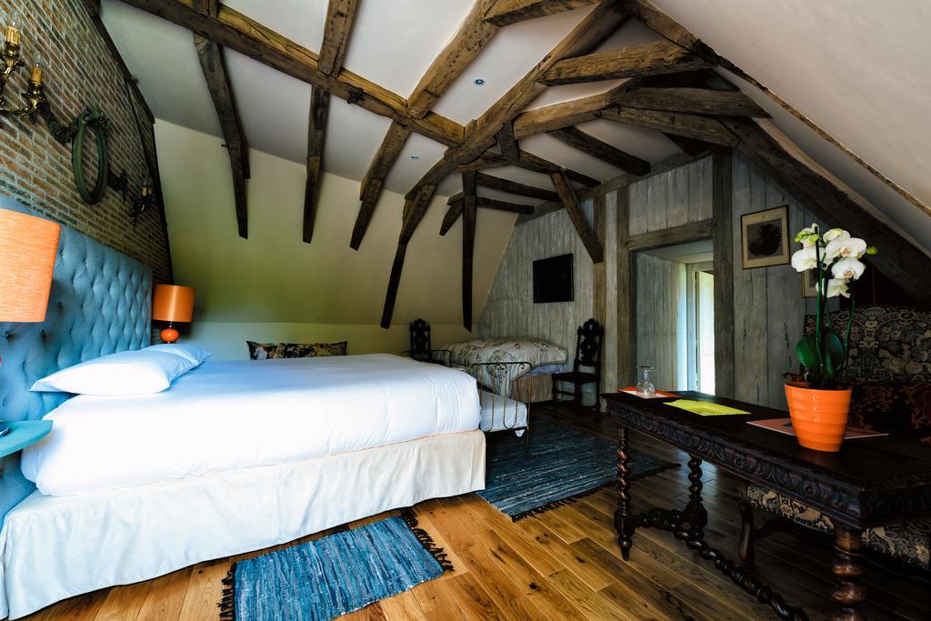 Les Chambres D'Hotes Du Chateau De Saint-Georges Phòng bức ảnh